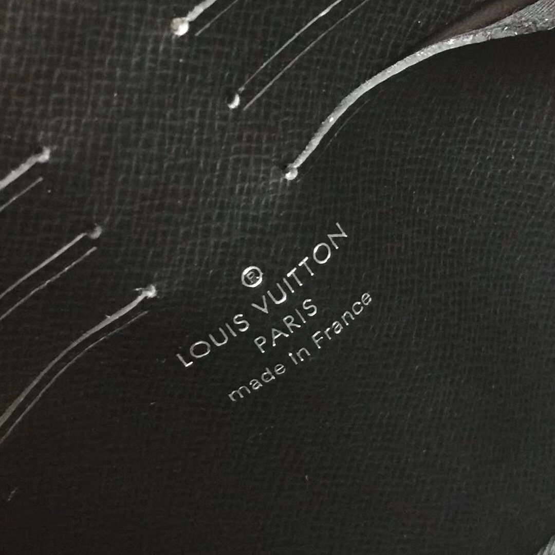 LV KASAI Bag M51726