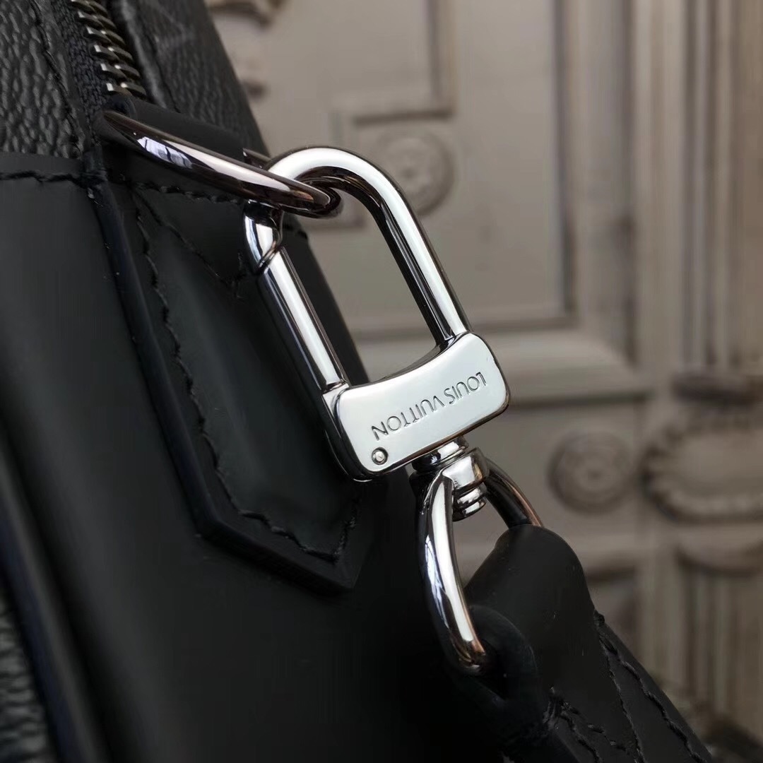 LV KASAI CLUTCH N41664