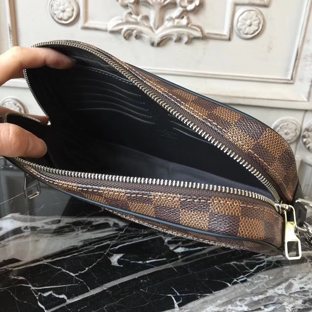 LV KASAI CLUTCH N41664