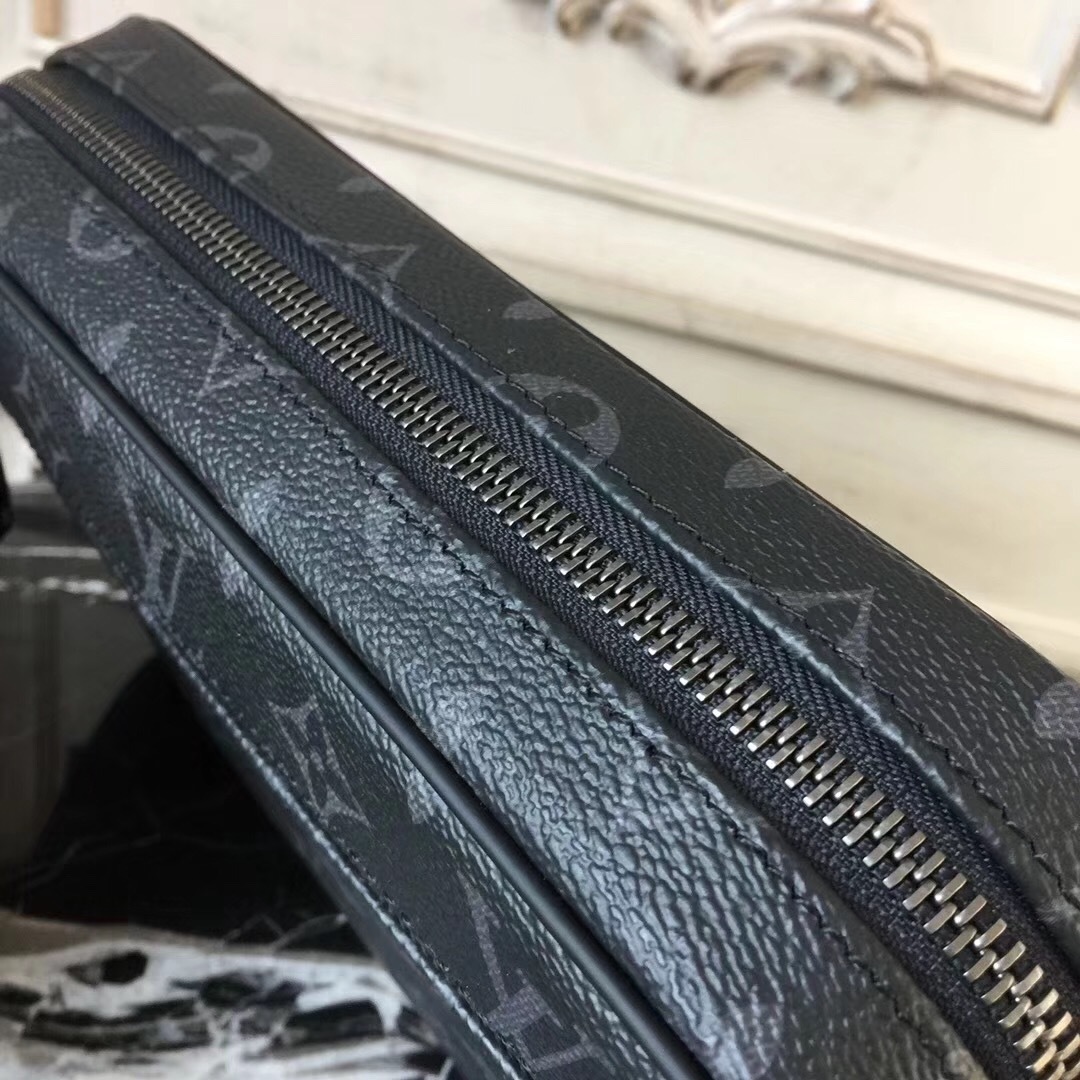 LV KASAI CLUTCH N41664