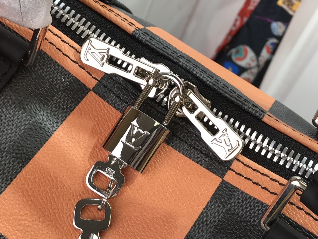 LV KEEPALL 50 BANDOULIERE M40410