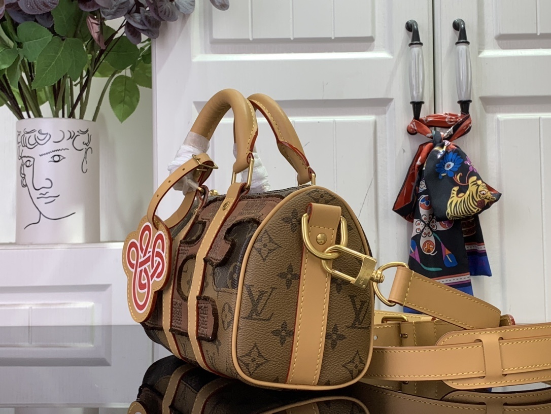 LV Keepall Bandouli??re M15428 