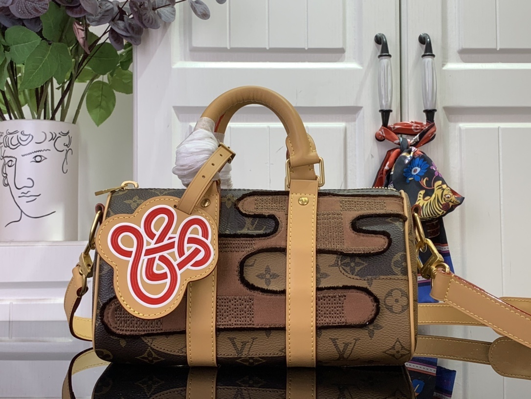 LV Keepall Bandouli??re M15428 