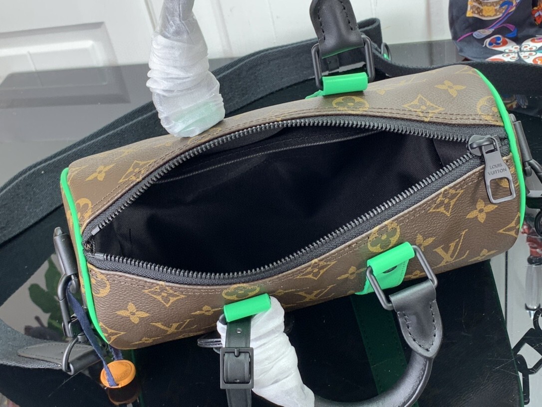 LV KEEPALL BANDOULIERE 25 M46249