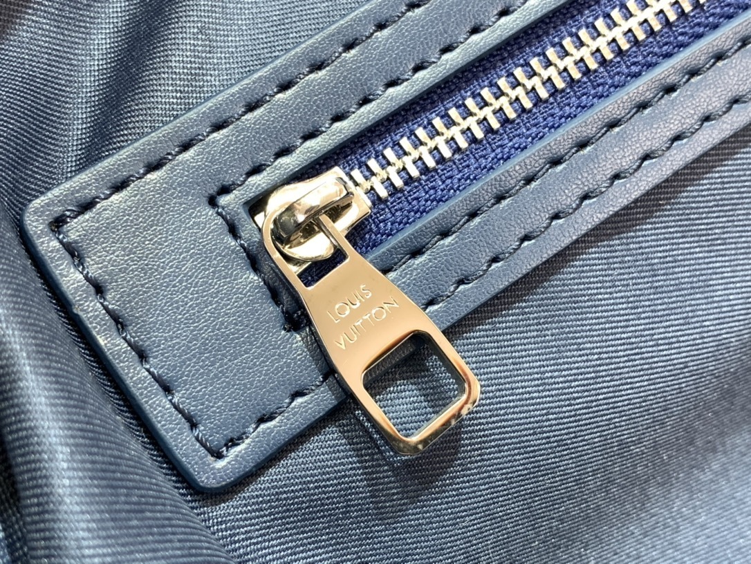 LV Keepall m11558