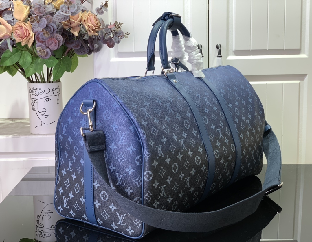 LV Keepall m11558
