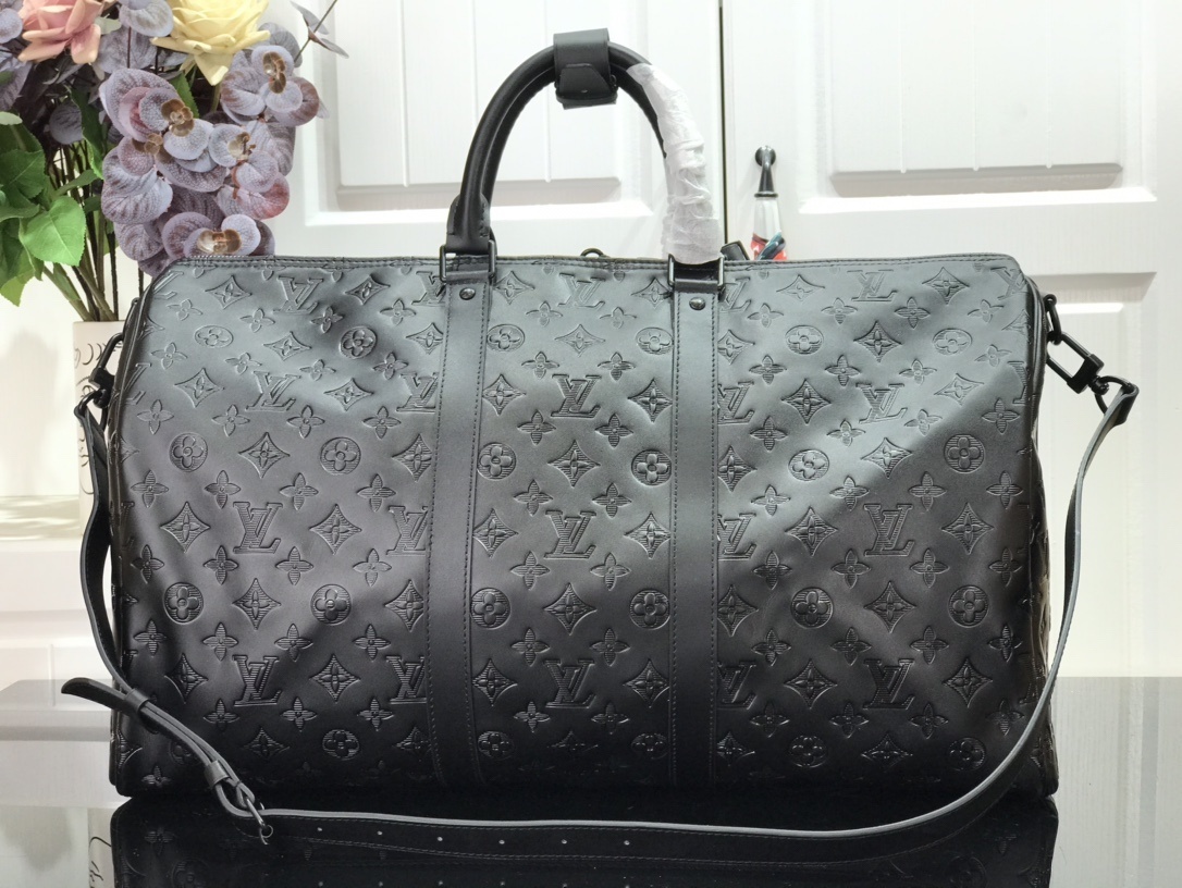 LV Keepall M44810