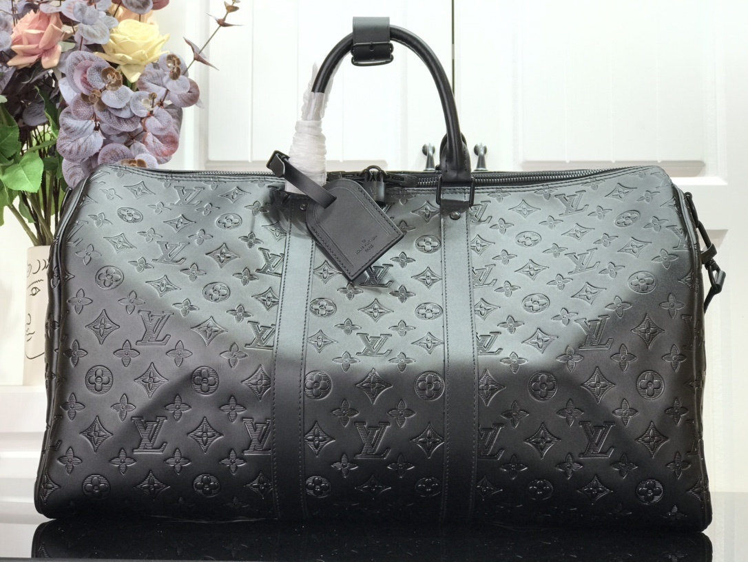 LV Keepall M44810