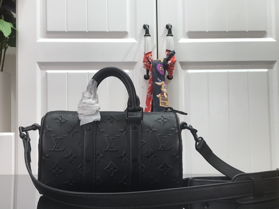 LV KEEPALL XS M57960