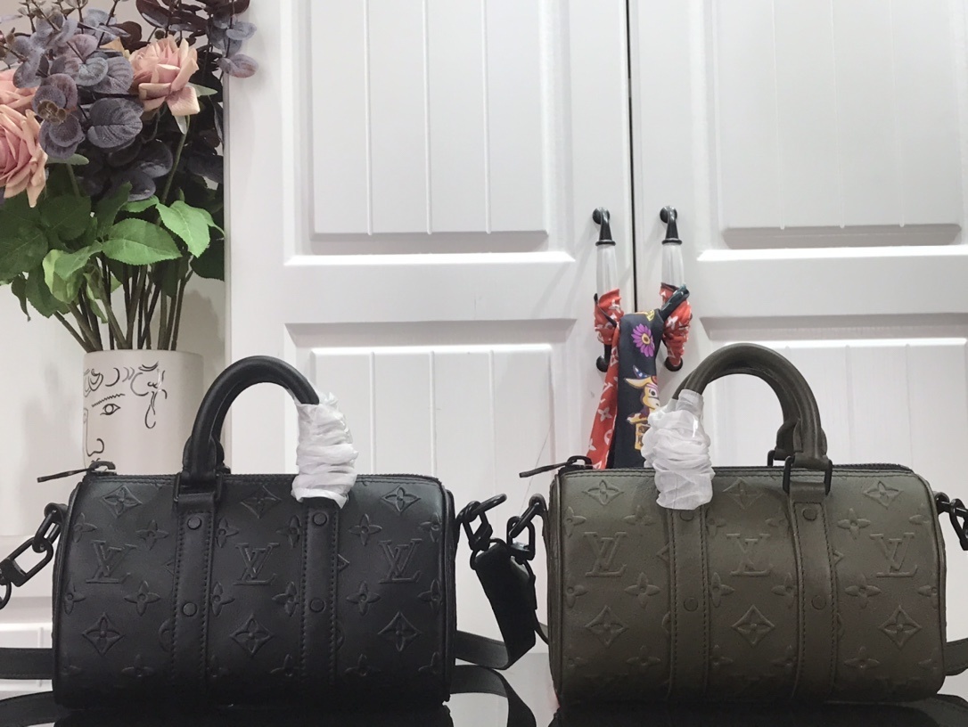 LV KEEPALL XS M57960