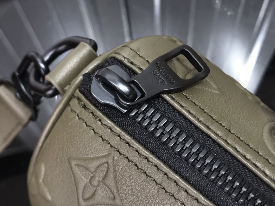 LV KEEPALL XS M57960