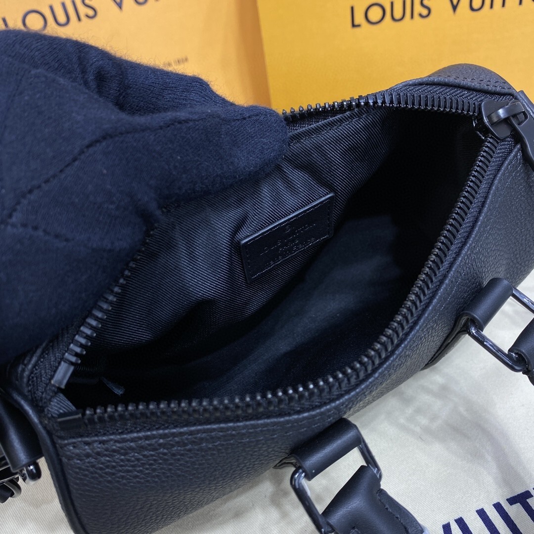 LV KEEPALL XS M80950