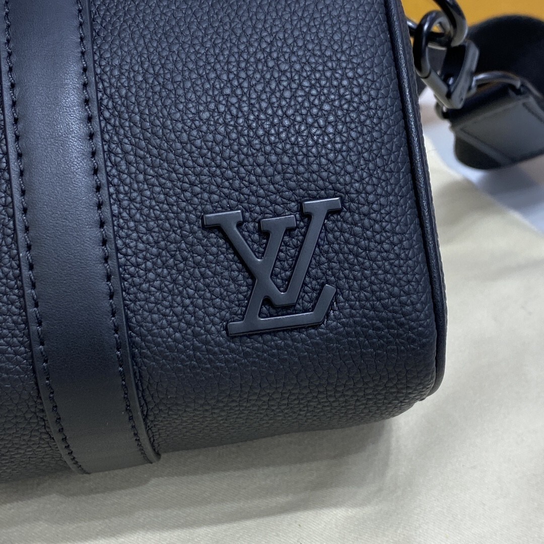 LV KEEPALL XS M80950