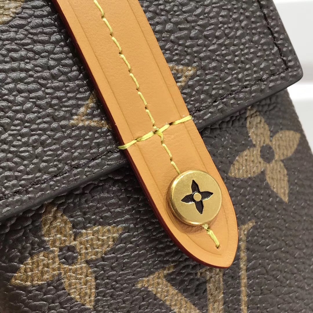 LV KEY CASE M68522V