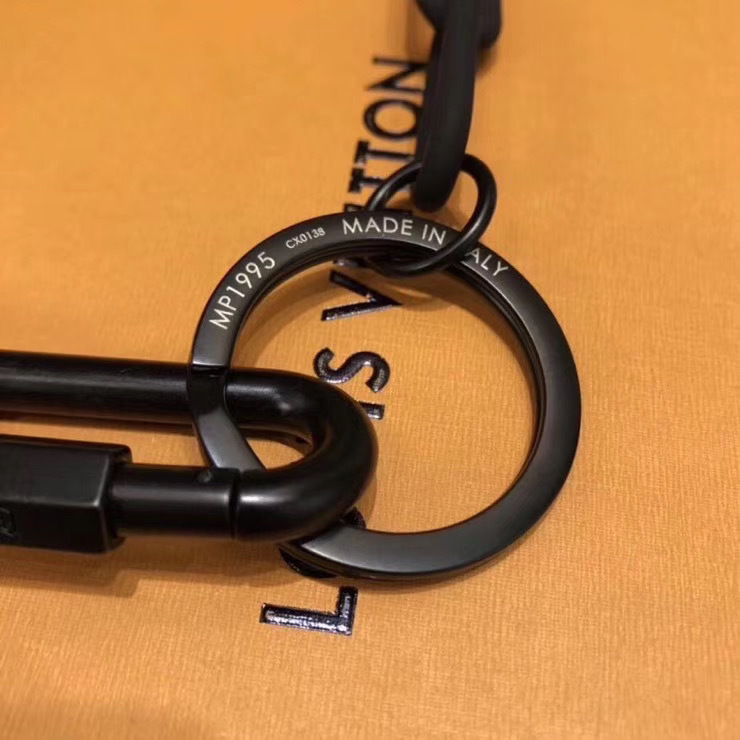 LV KEY CHAIN 120318A
