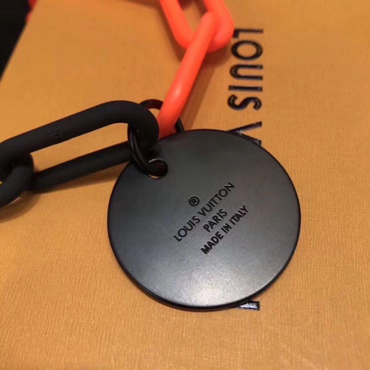 LV KEY CHAIN 120318A