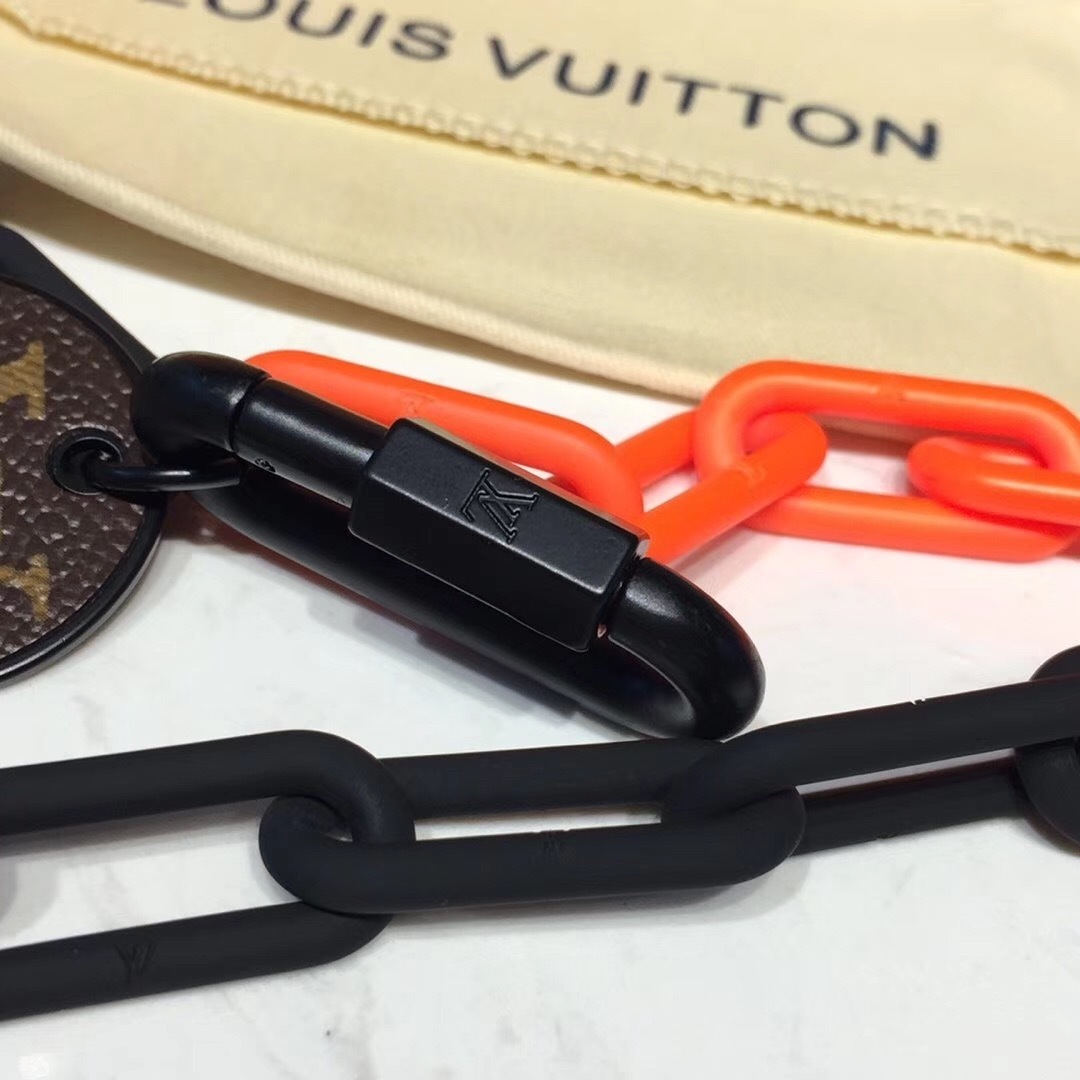 LV KEY CHAIN BAG CHARM AND KEY HOLDER MP2296