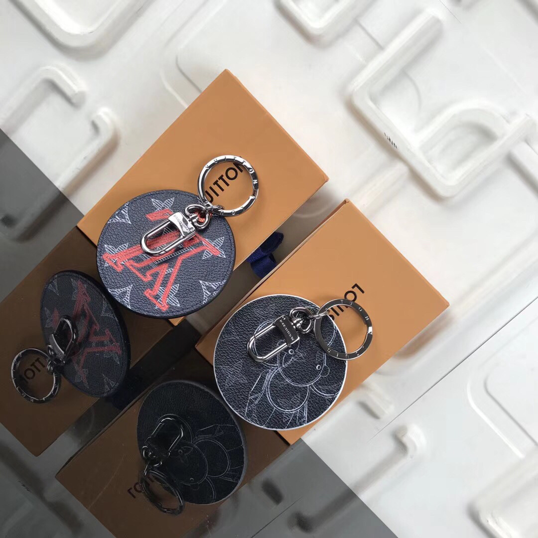 LV KEY CHAIN MP1993 