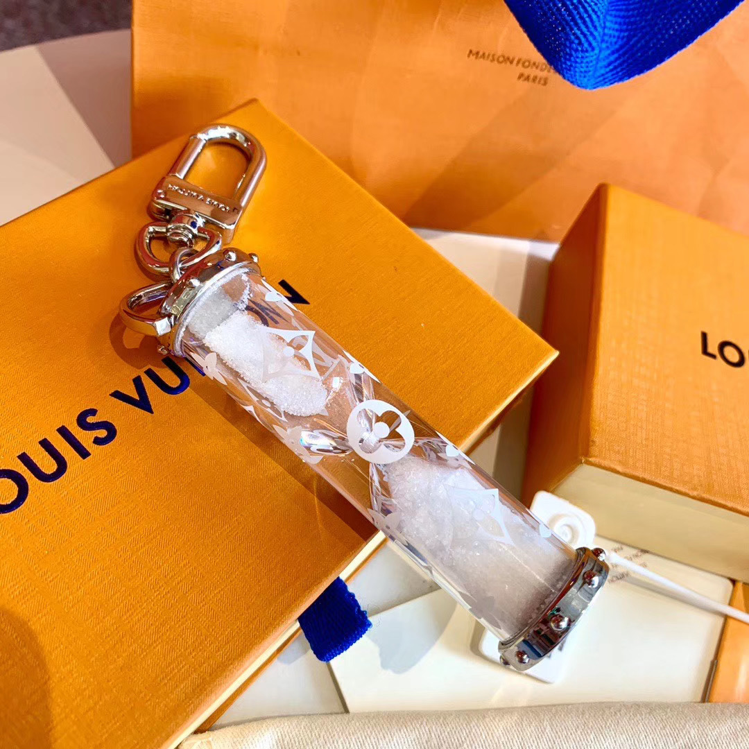 LV KEY HOLDER 120416B 