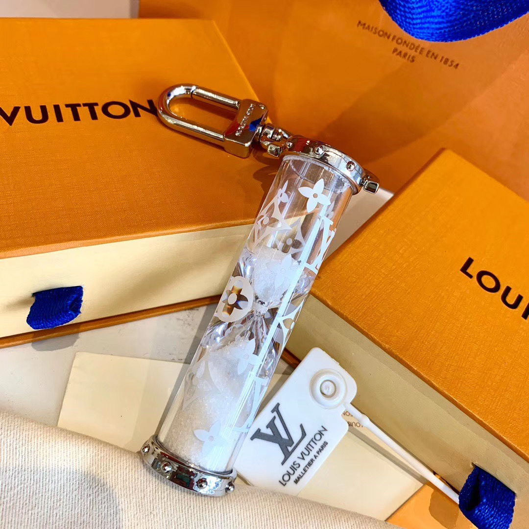 LV KEY HOLDER 120416B 