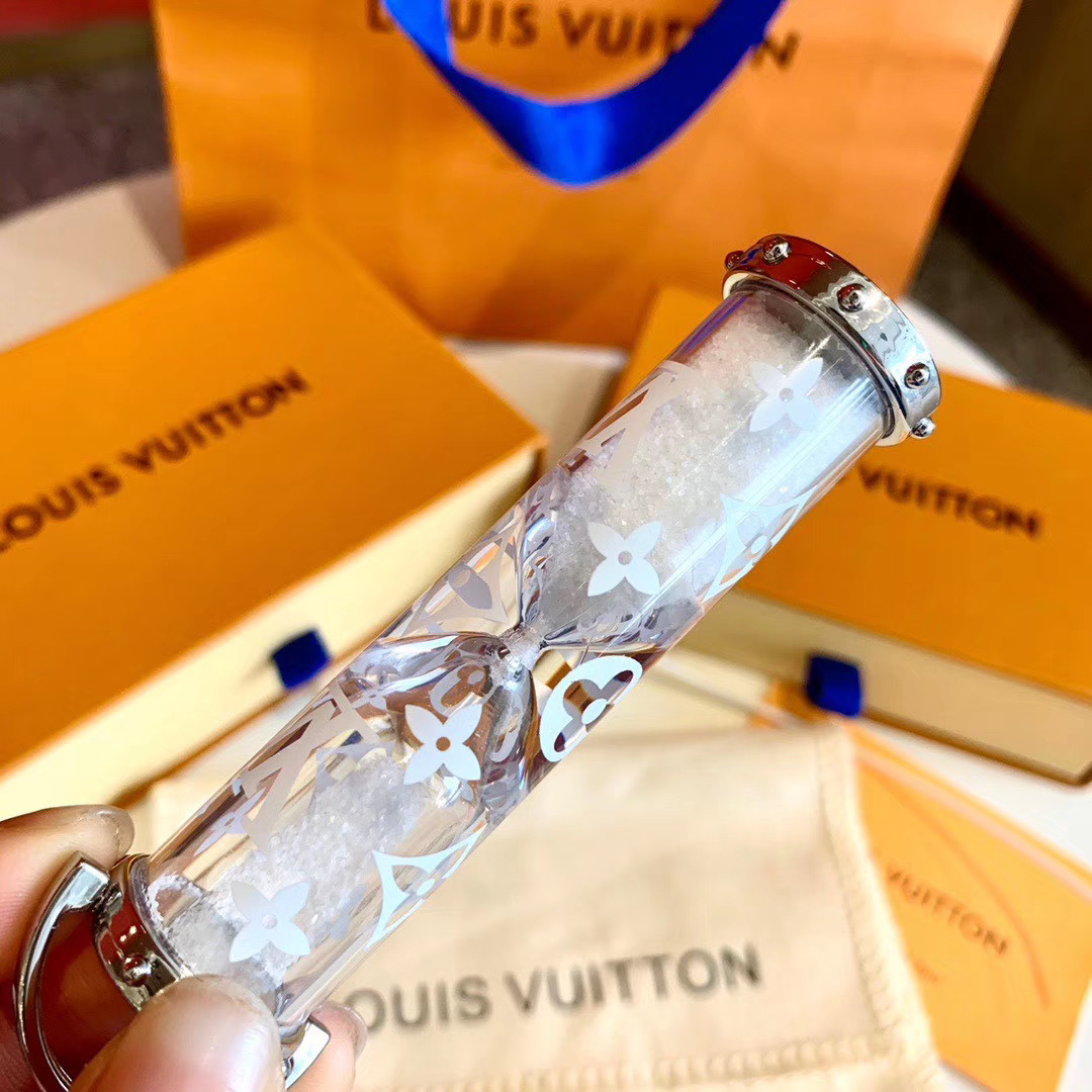 LV KEY HOLDER 120416B 