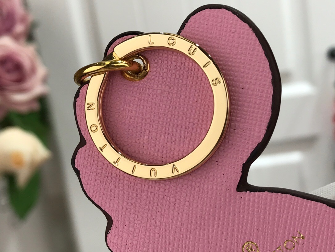 LV KEY HOLDER 120423A