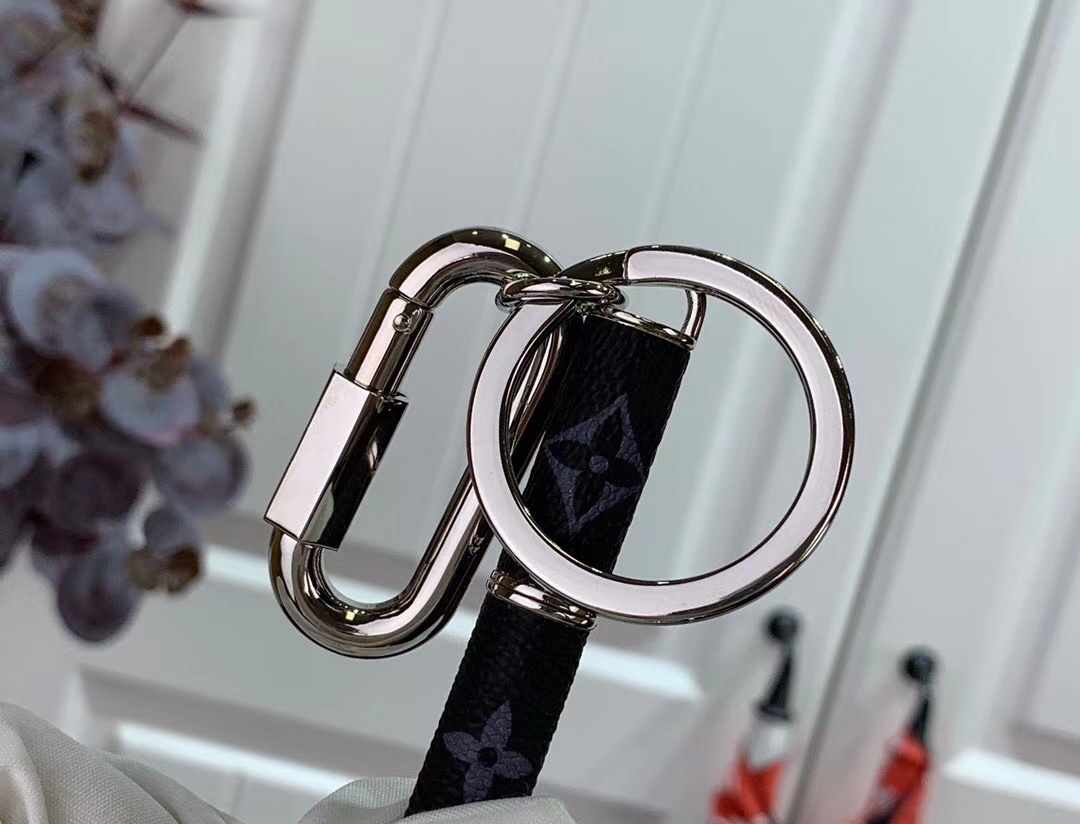 LV KEY HOLDER AND BAG CHARM 120715B