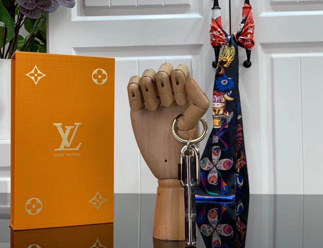 LV KEY HOLDER AND BAG CHARM 120715B