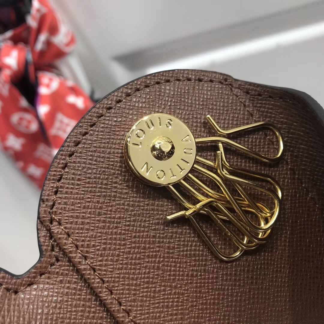 LV KEY HOLDER M60116 