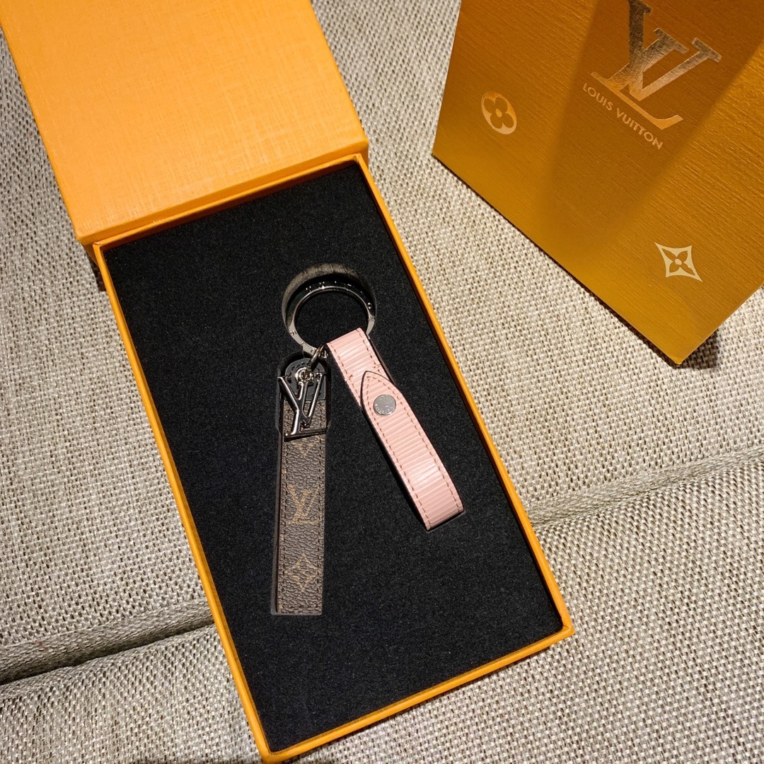 LV KEY HOLDER M68281