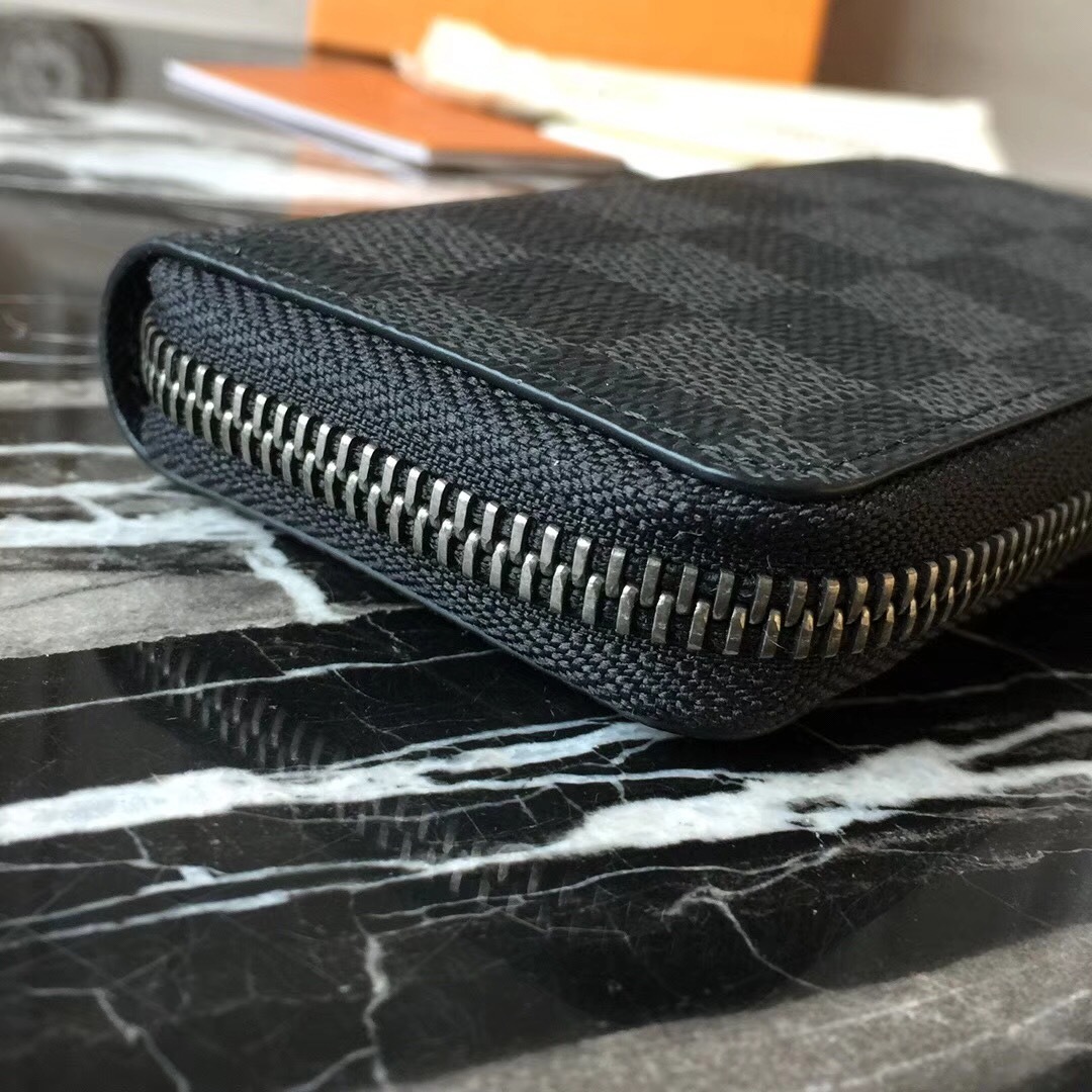 LV Key pocket N64410