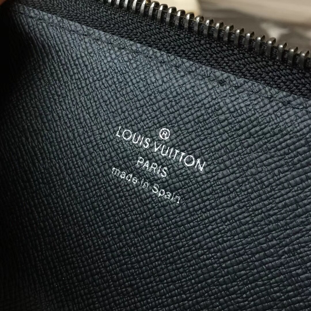 LV Key pocket N64410