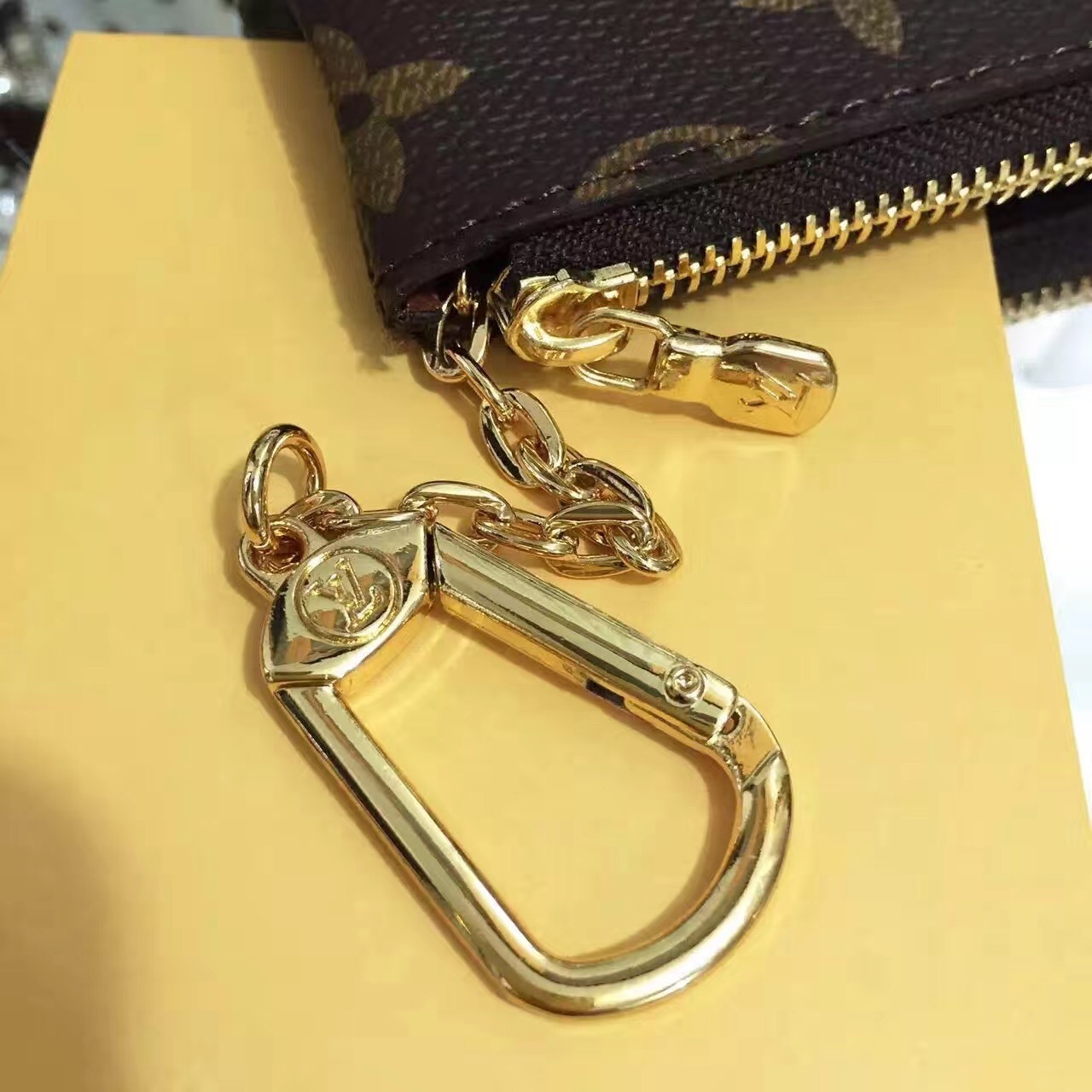 LV Key Pouch M62650