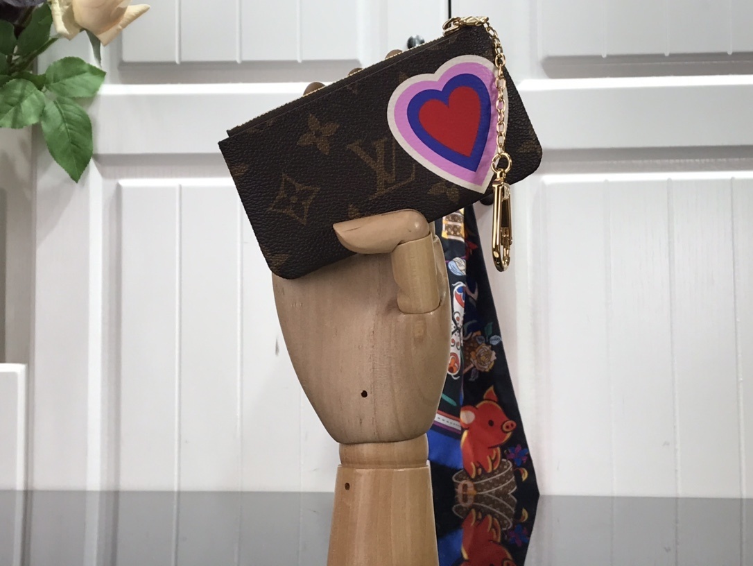 LV KEY POUCH M62650AX