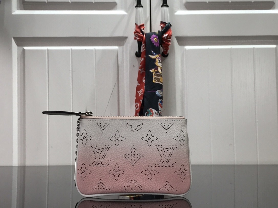 LV KEY POUCH M69508