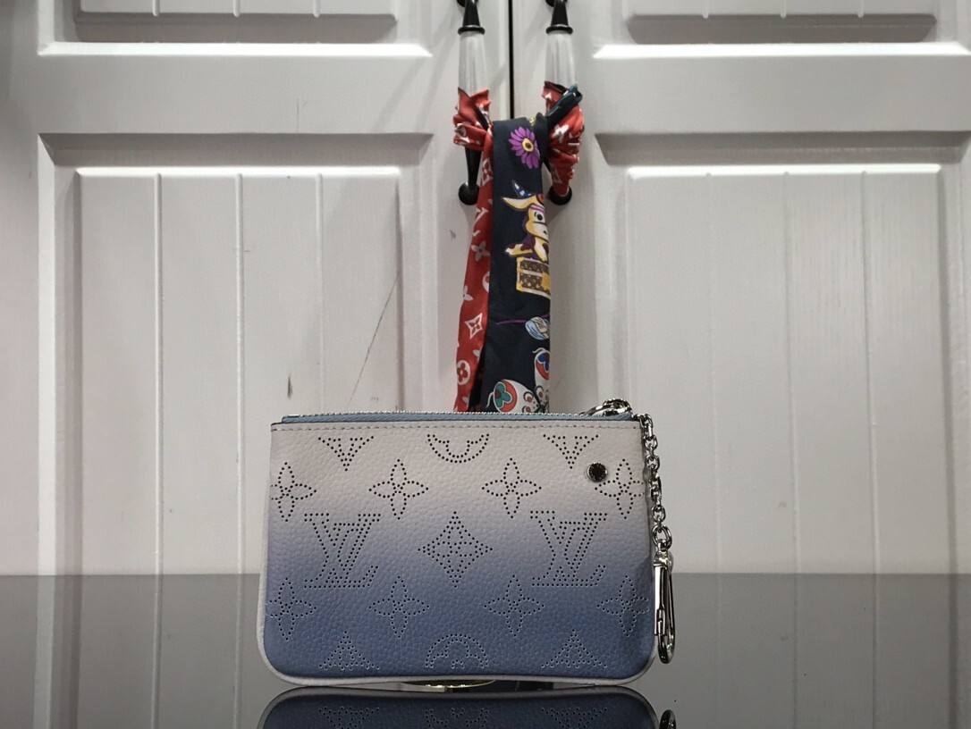 LV KEY POUCH M69508