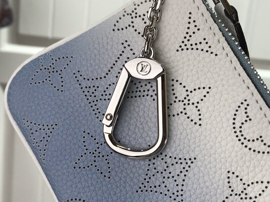 LV KEY POUCH M69508