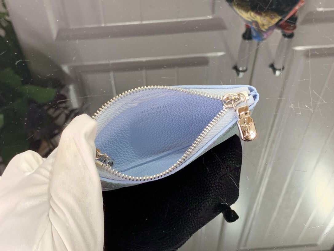 LV KEY POUCH M81297 
