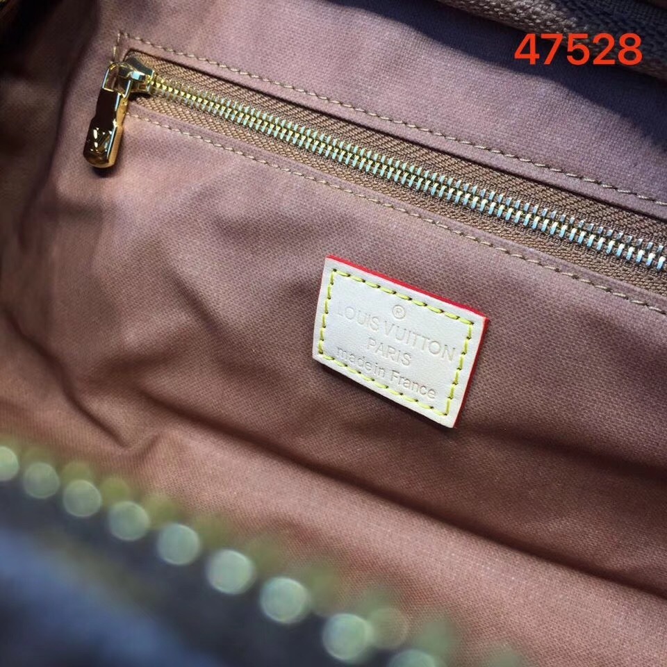 LV KING SIZE TOILETRY BAG M47528