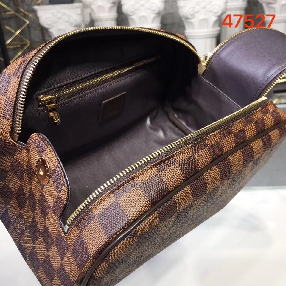 LV KING SIZE TOILETRY BAG M47528