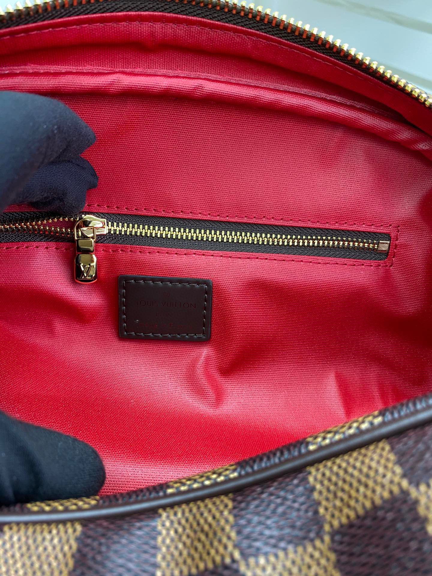 LV KING SIZE TOILETRY BAG M47528A 