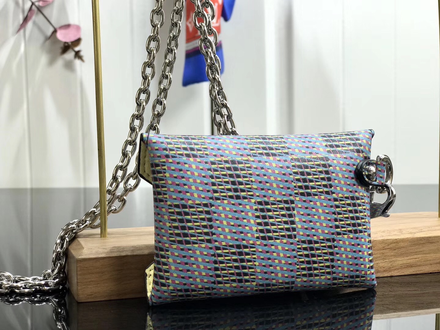 LV KIRIGAMI NECKLACE M68613 