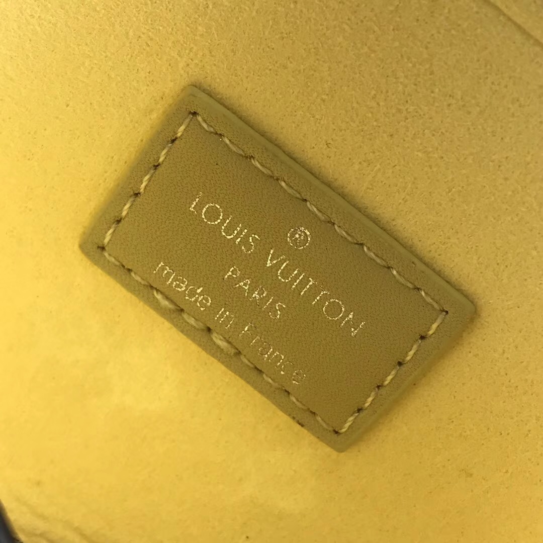 LV KIRIGAMI NECKLACE M68613 