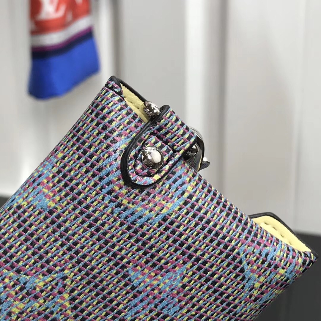 LV KIRIGAMI NECKLACE M68613 