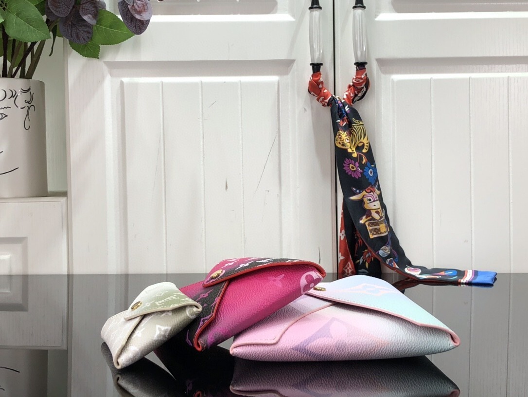 LV KIRIGAMI POCHETTE M81271