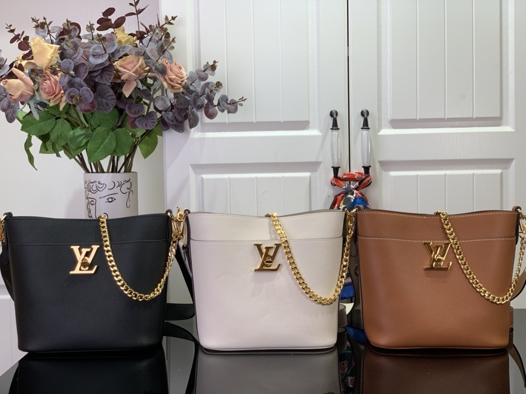 LV Lock and Walk M24006 