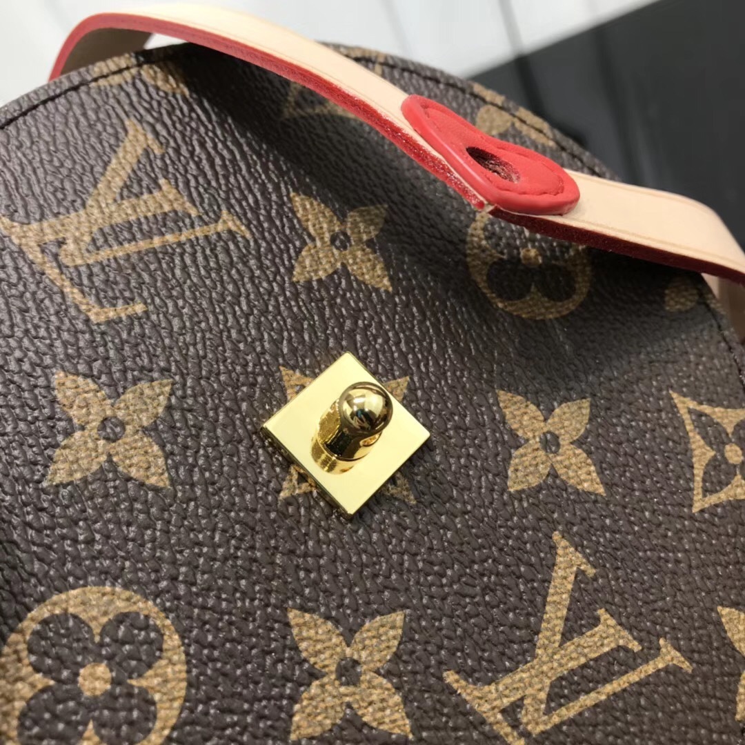 LV LOCK ME BOX GM GI0352