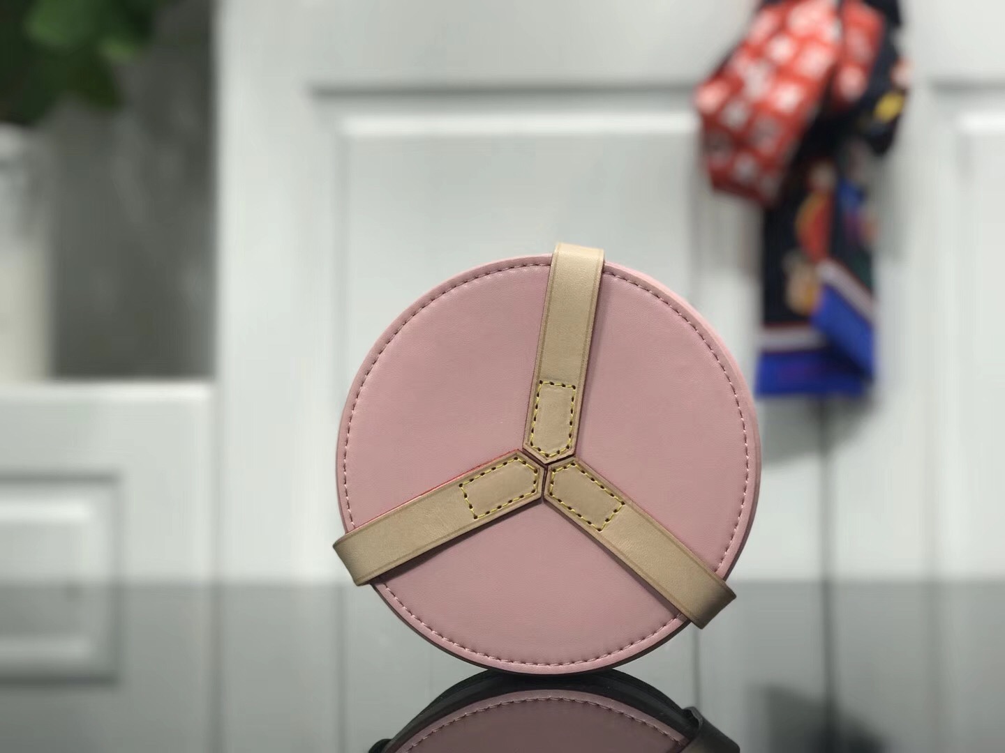 LV LOCK ME BOX GM GI0352