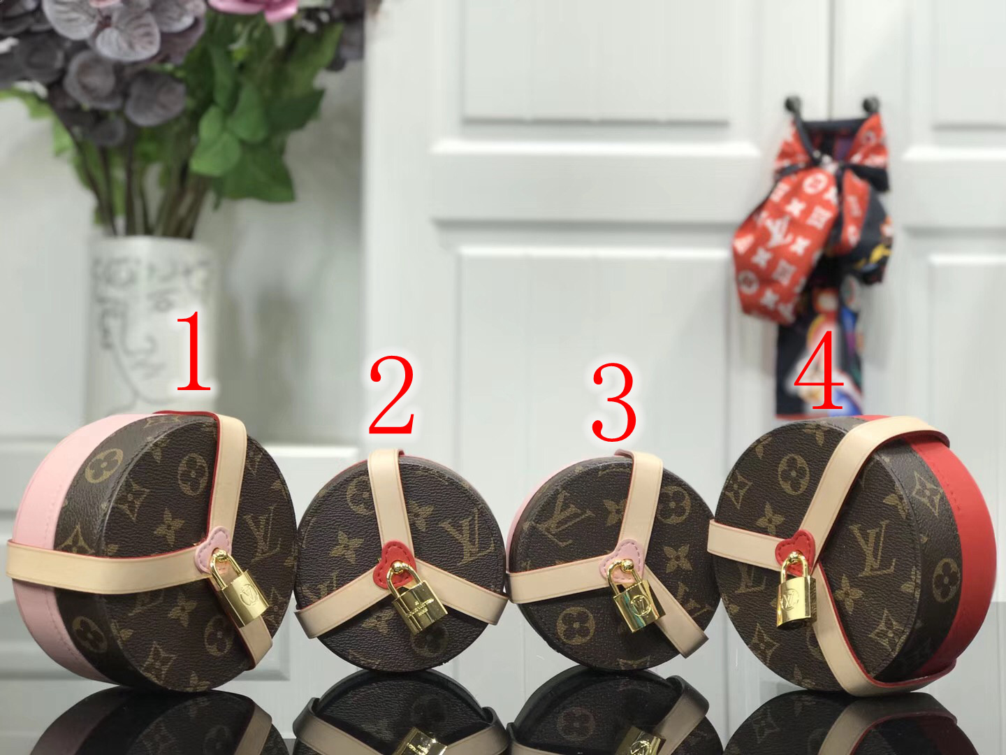 LV LOCK ME BOX GM GI0352