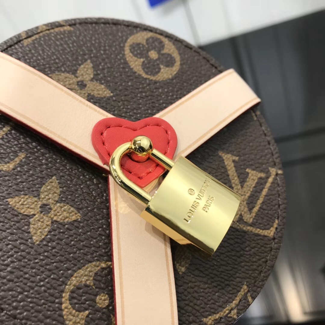 LV LOCK ME BOX GM GI0352